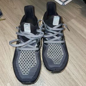‼️SOLD ‼️Unisex Adidas Ultraboost 4.0